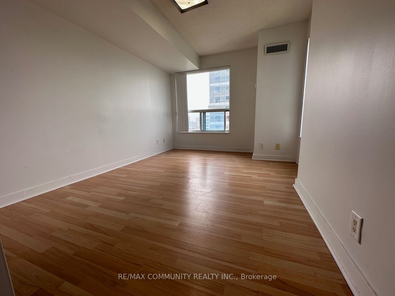 38 Lee Centre Dr, #2612
