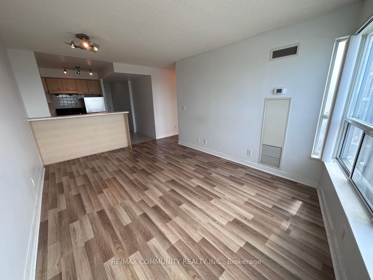 38 Lee Centre Dr, #2612