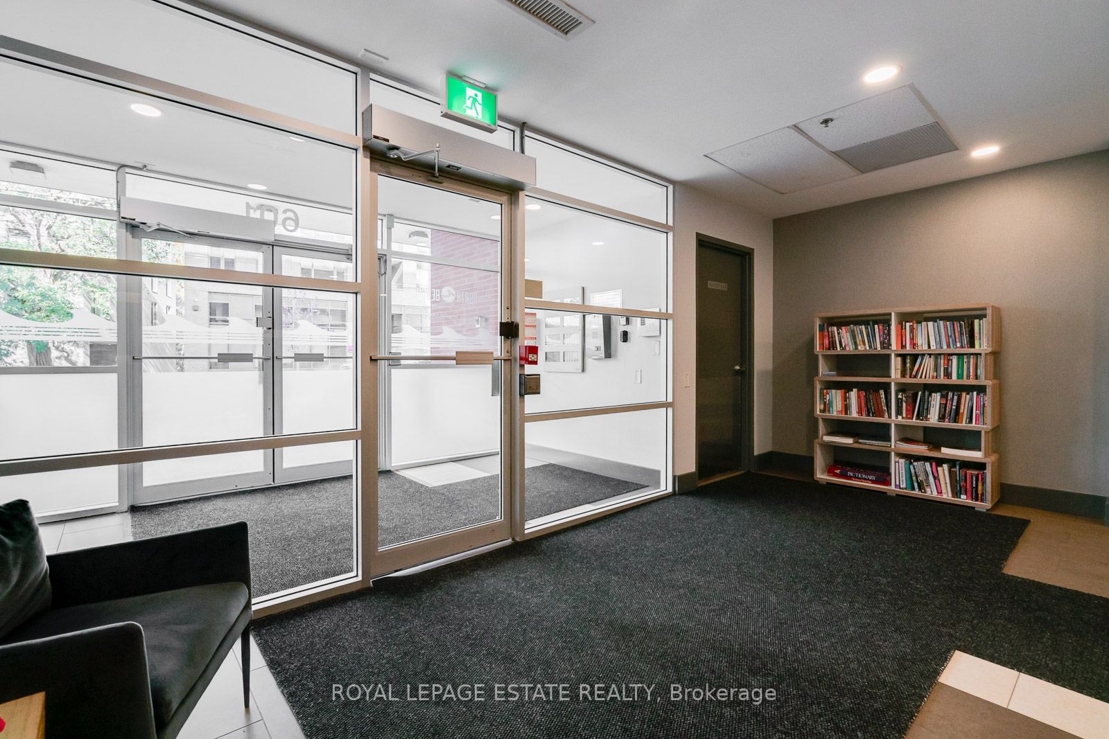 601 Kingston Rd, #410