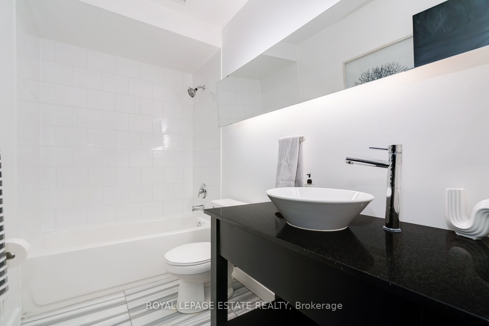 601 Kingston Rd, #410