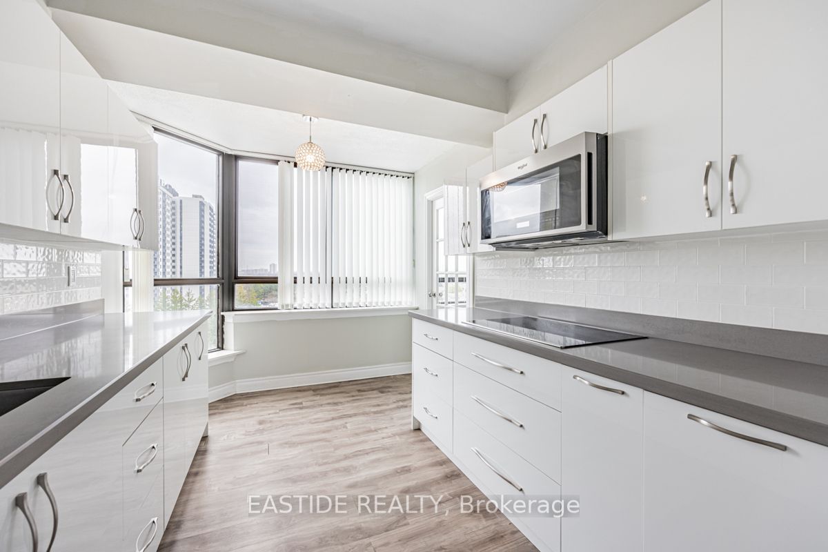 55 Bamburgh Circ, #810