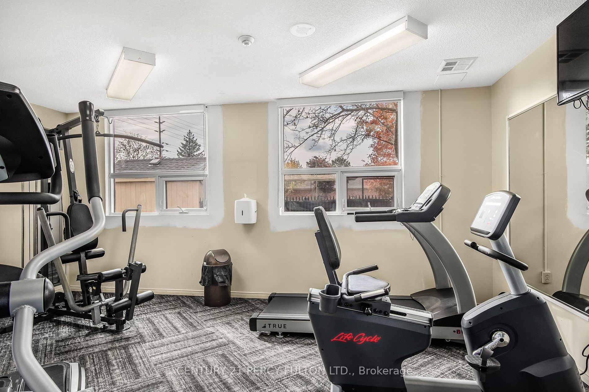 2 Westney Rd, #1011