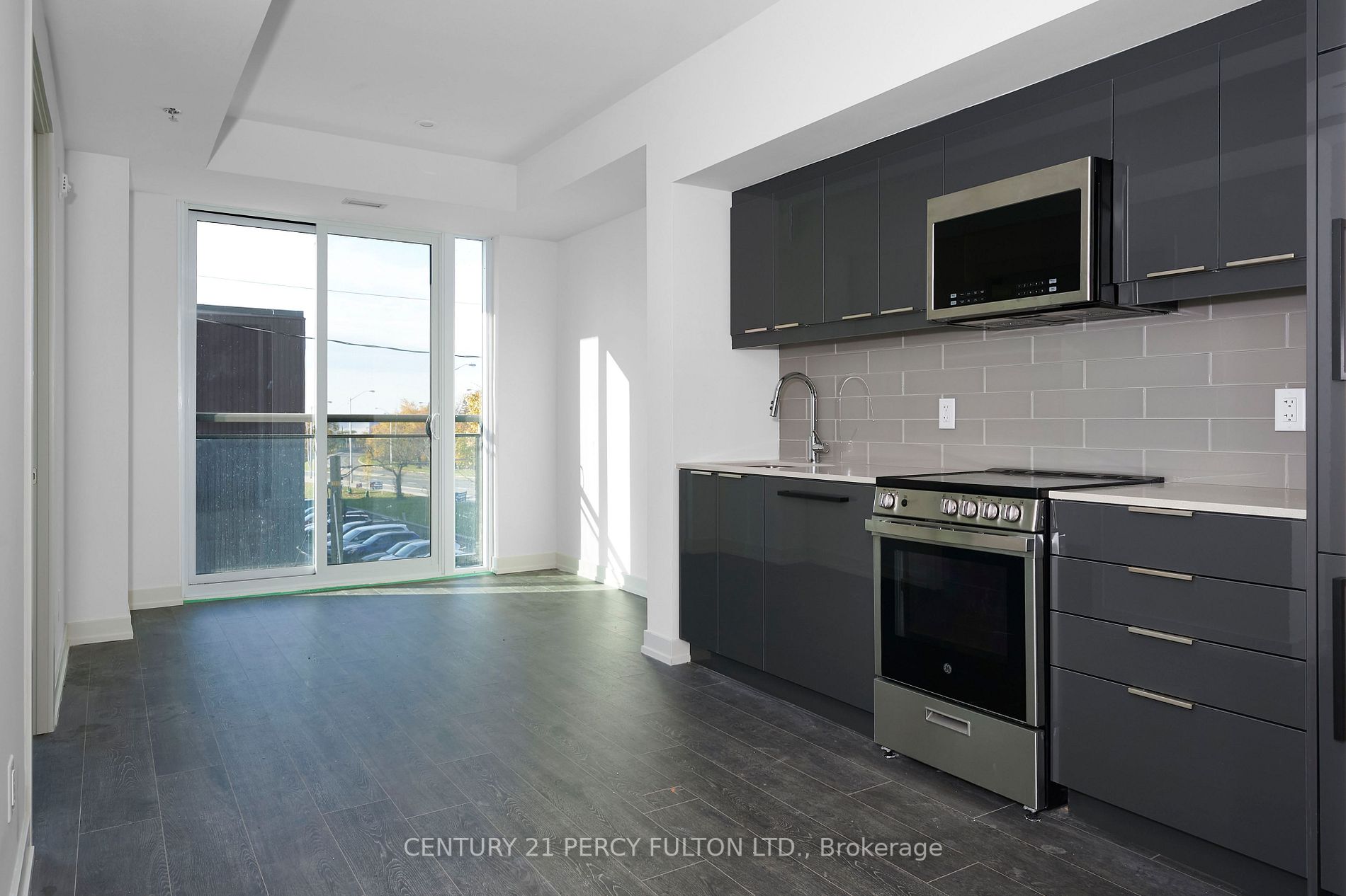 90 Glen Everest Rd, #202