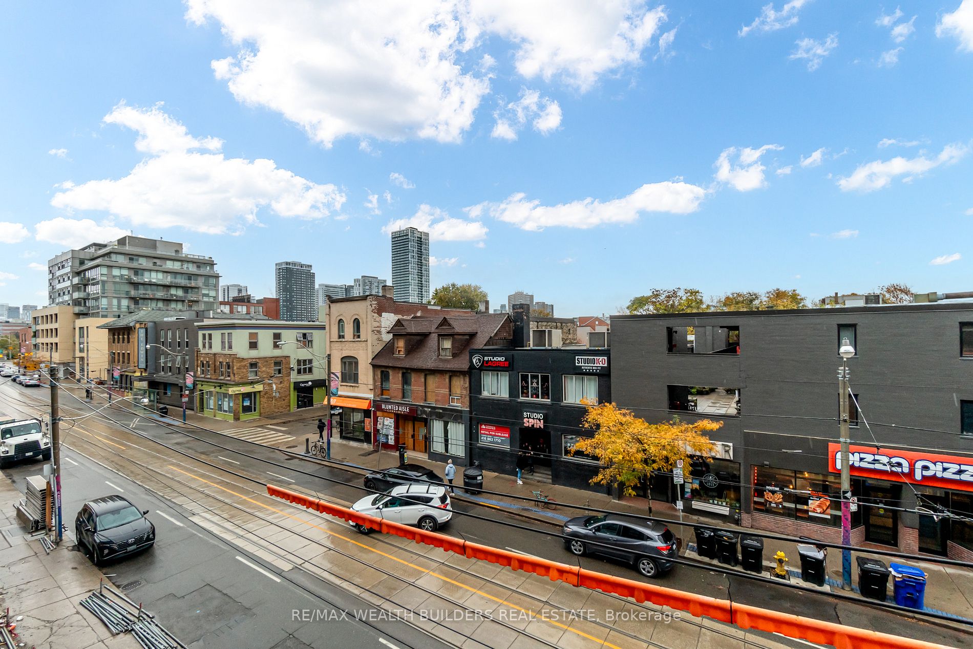 665 Queen St E, #201
