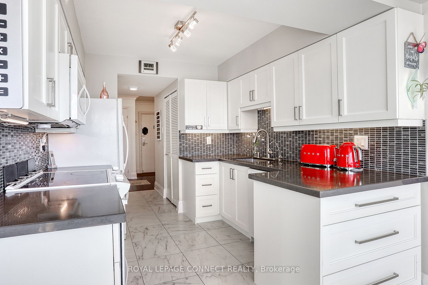 1890 Valley Farm Rd, #1012