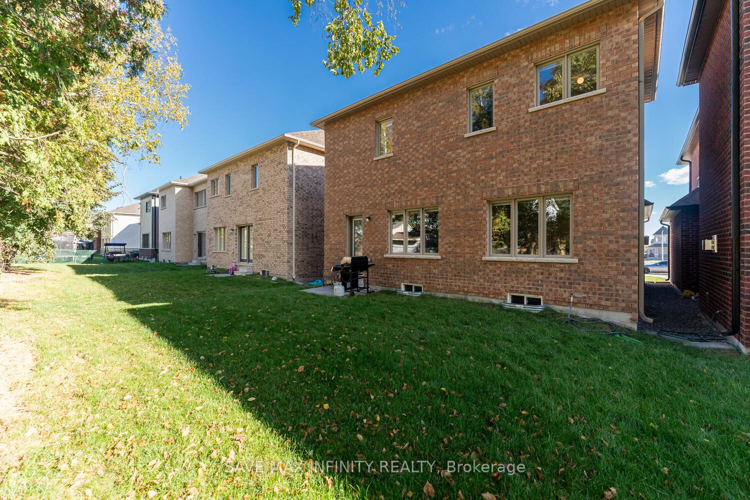 273 Fleetwood Dr