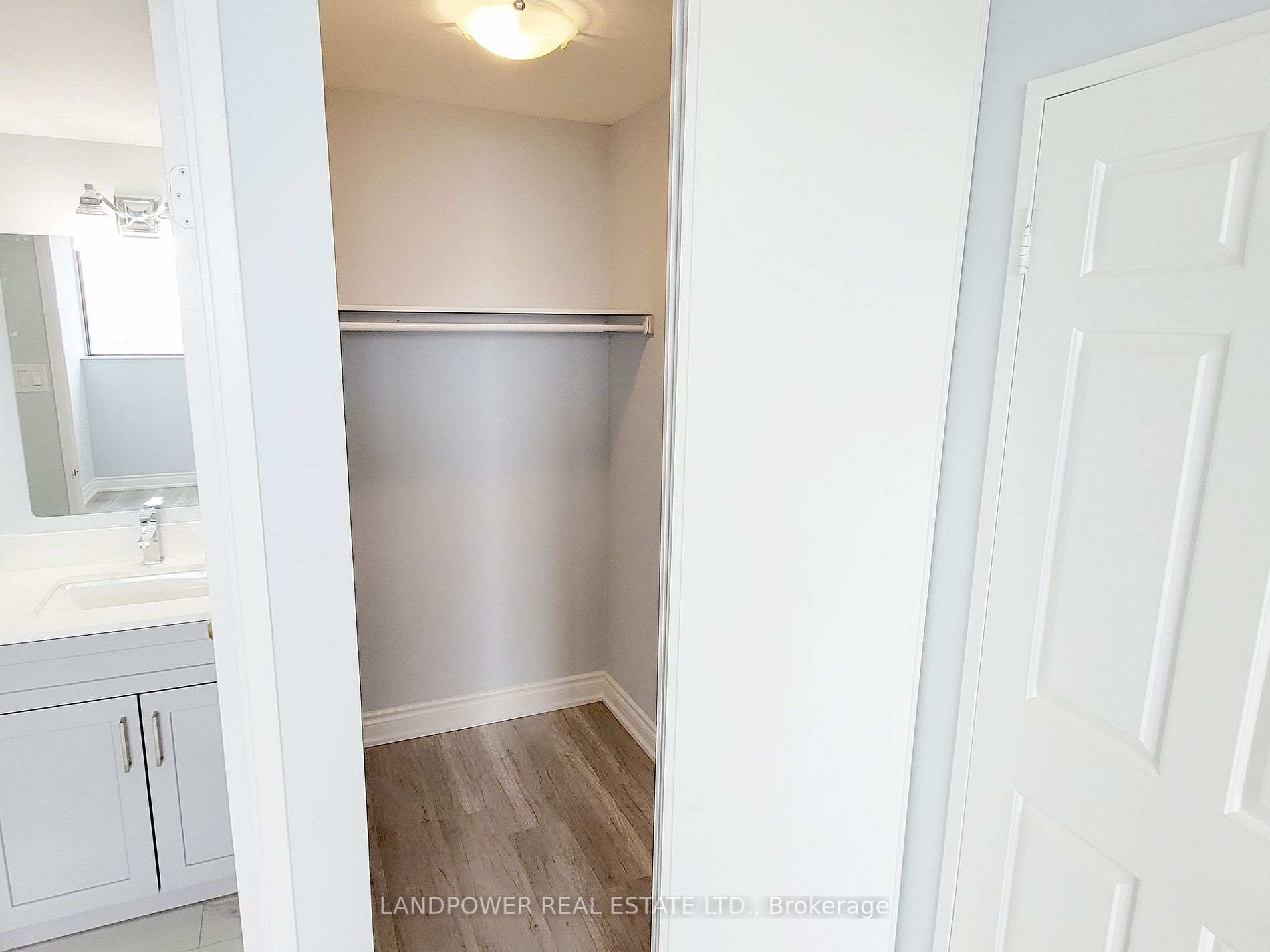 10 Tapscott Rd, #1011