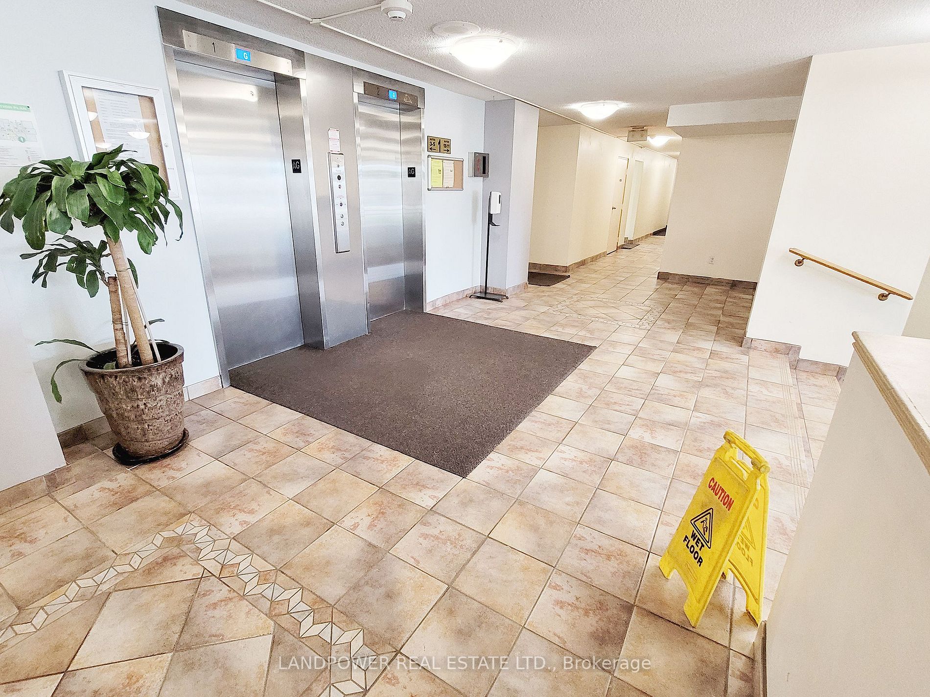 10 Tapscott Rd, #1011