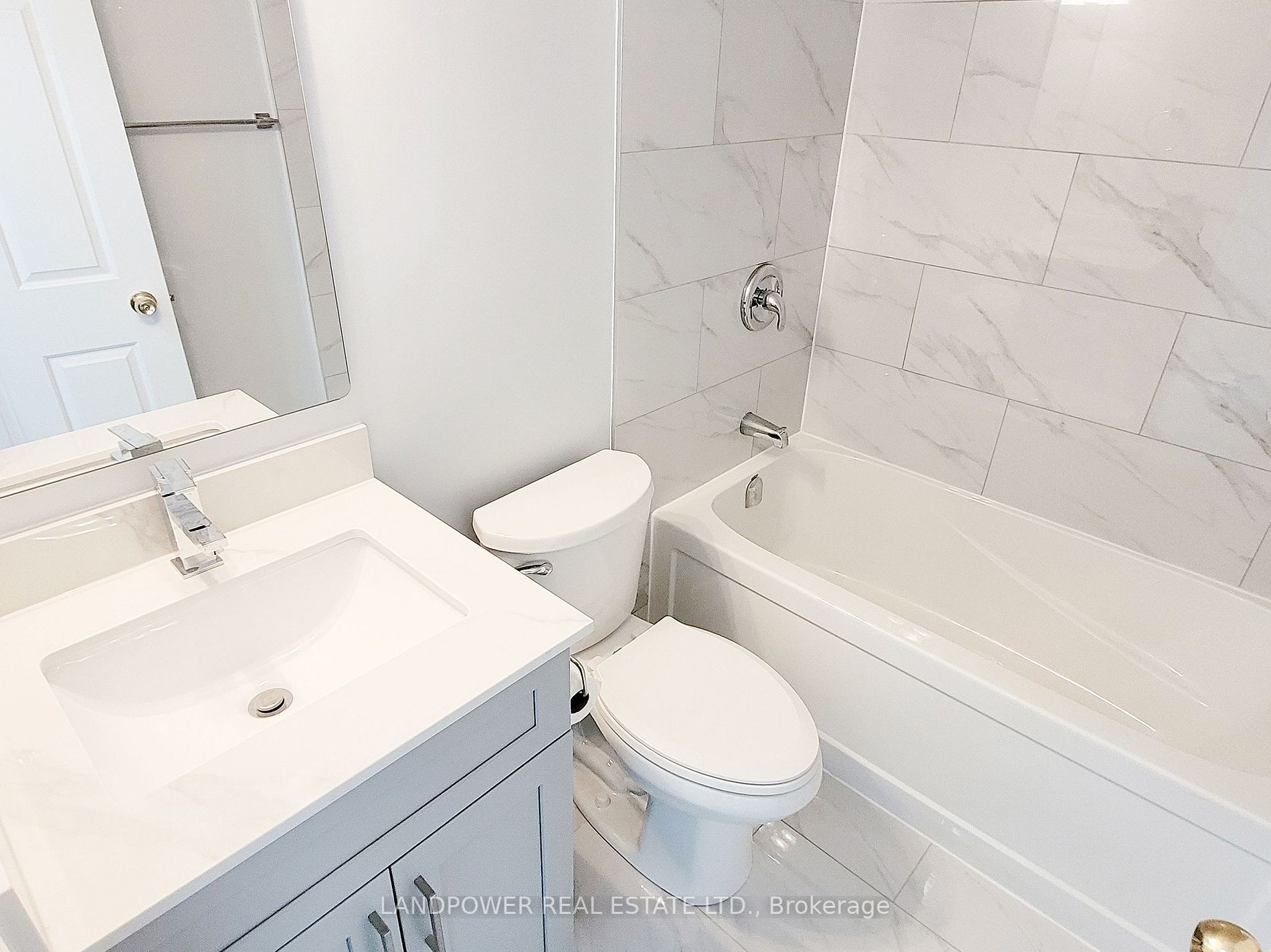 10 Tapscott Rd, #1011