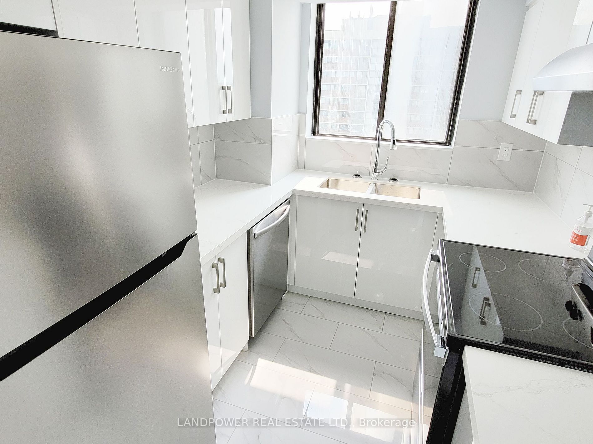10 Tapscott Rd, #1011