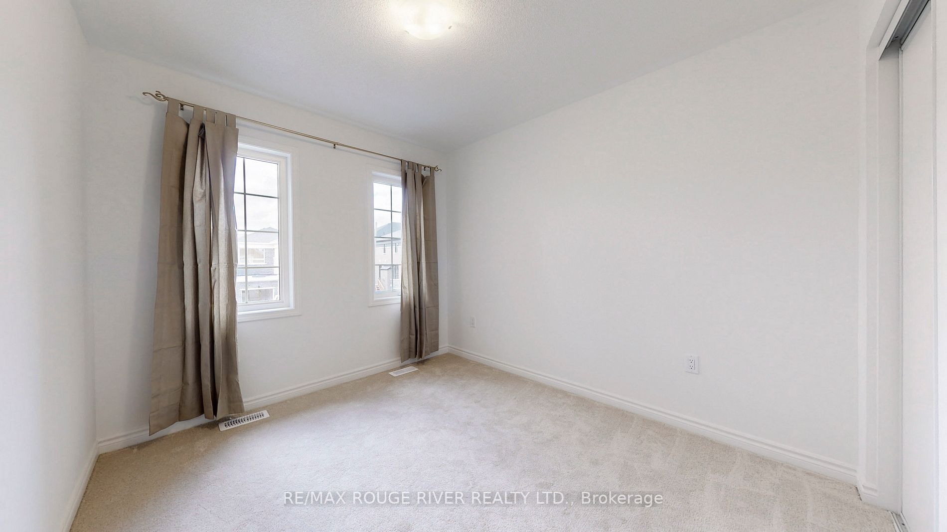 3061 Paperbirch Tr