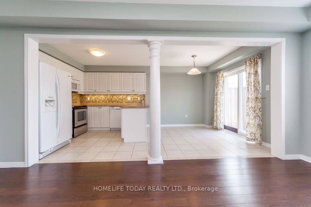 70 William Cowles Dr