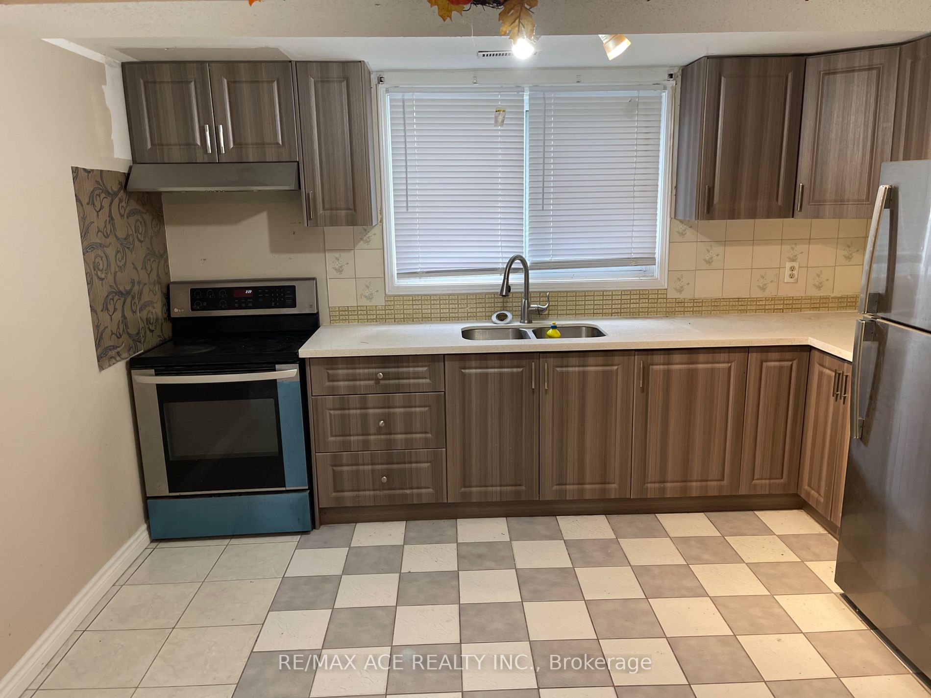 51 Murkar Cres