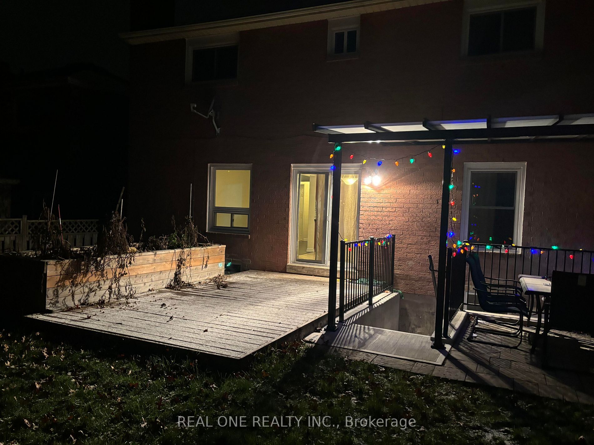 242 Delaney Dr
