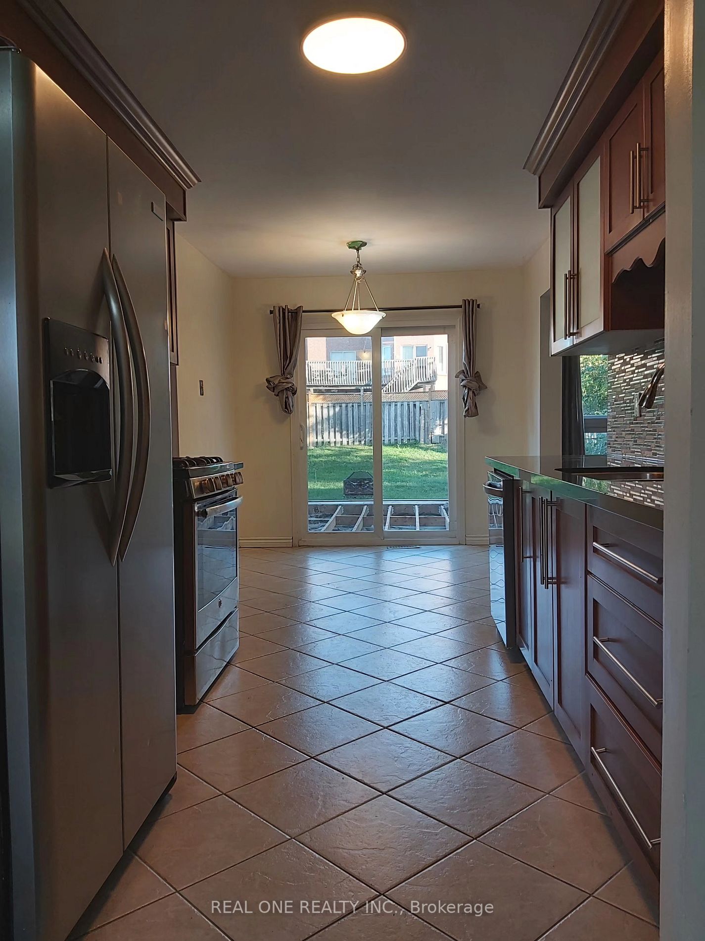 242 Delaney Dr