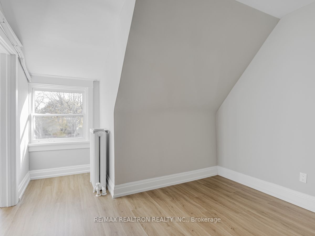 123 Browning Ave