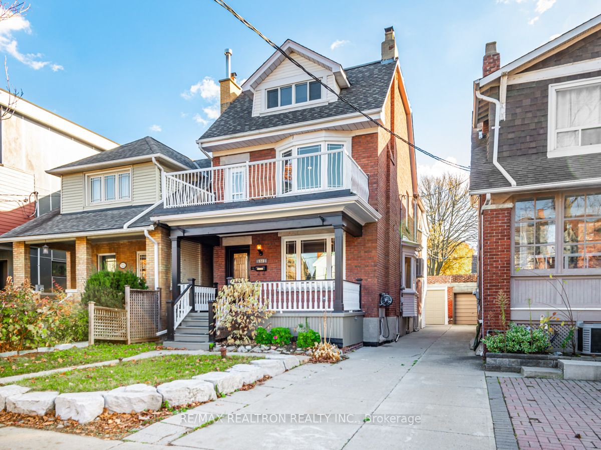 123 Browning Ave