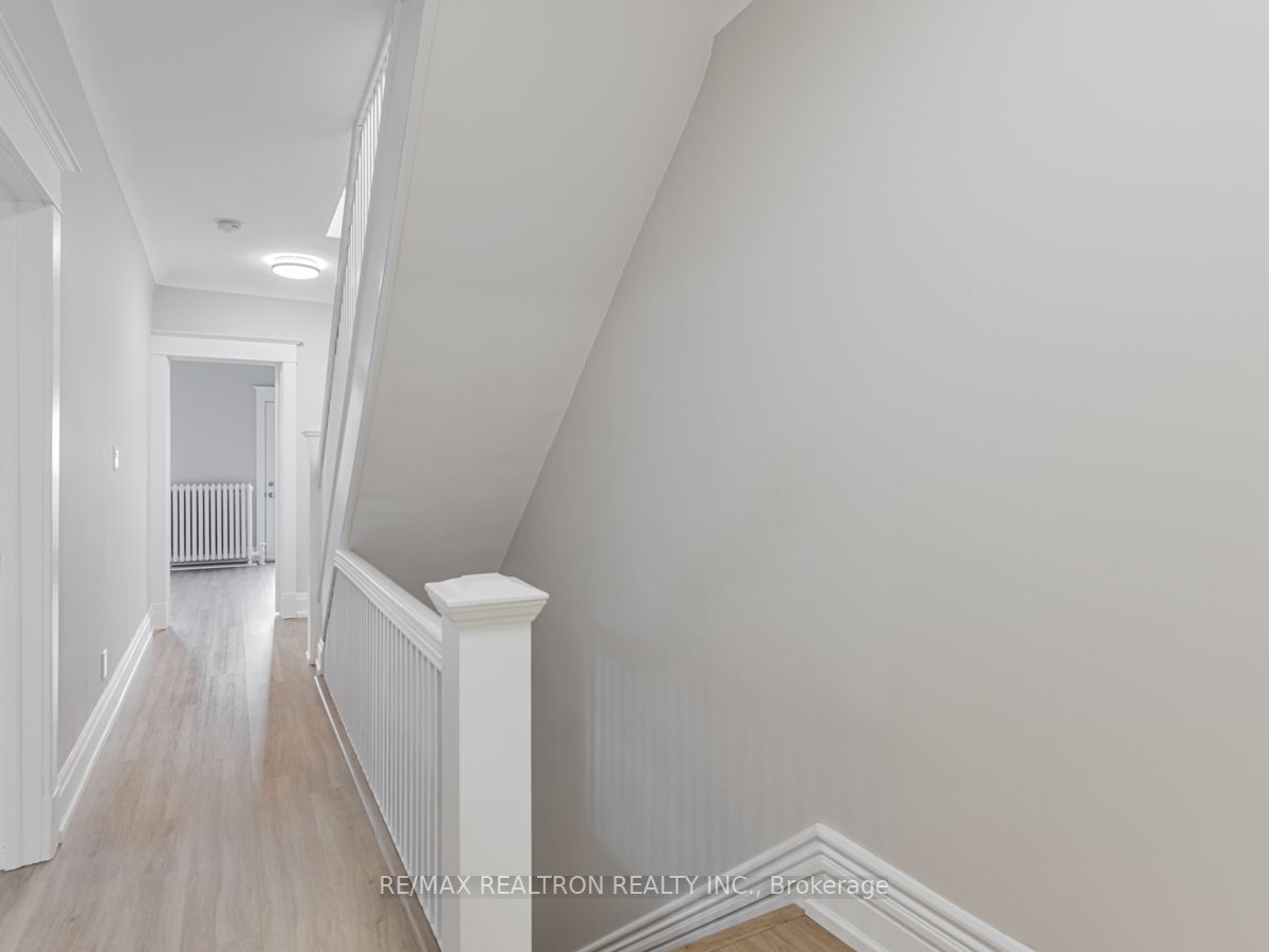 123 Browning Ave