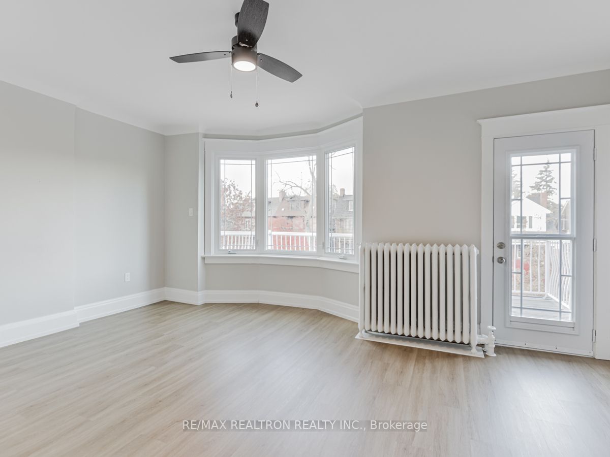 123 Browning Ave