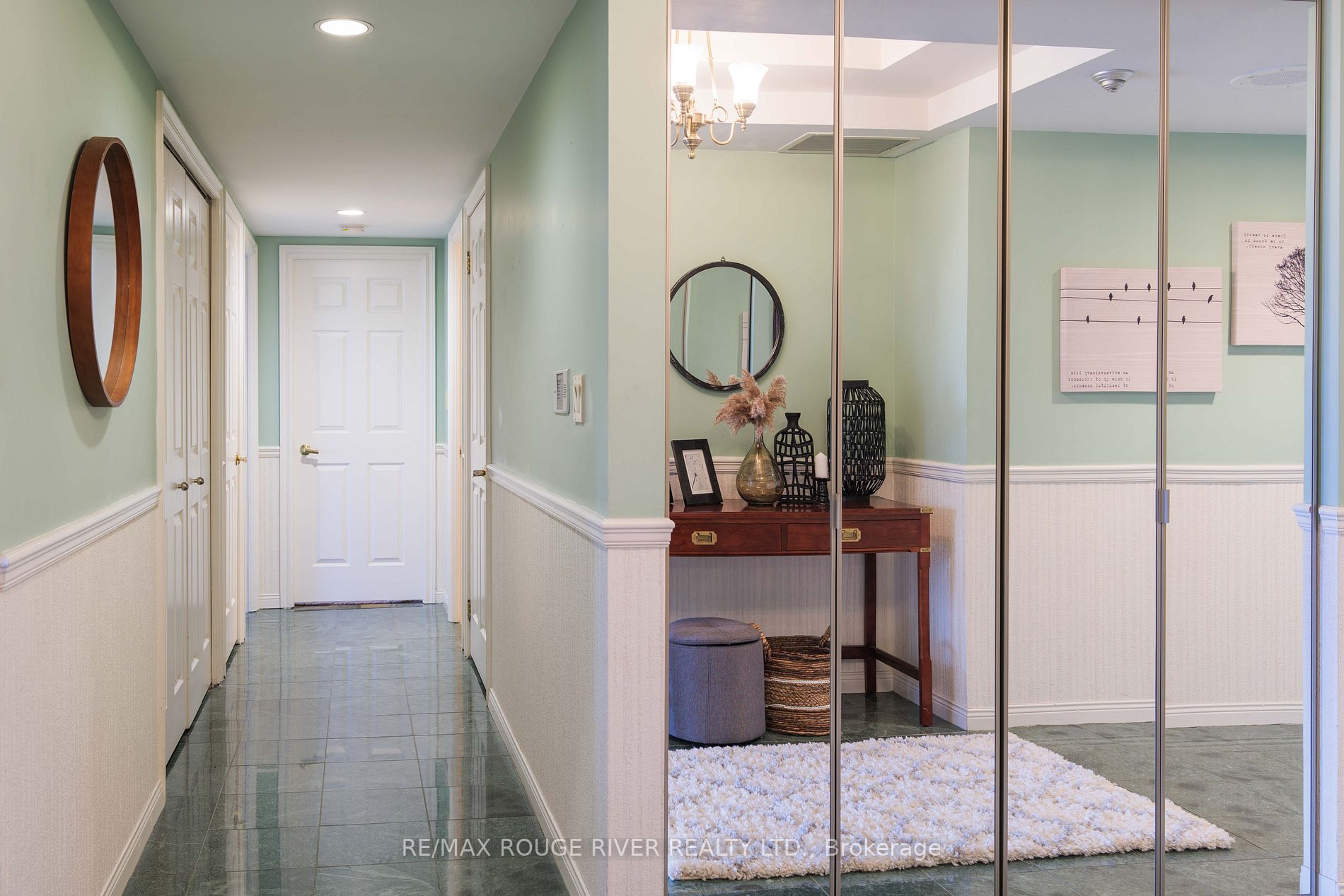 900 Wilson Rd N, #1206