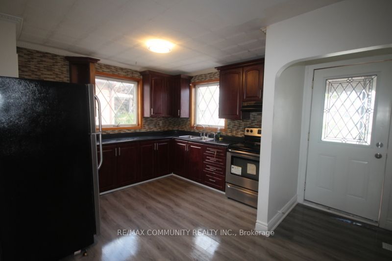 64 Admiral Rd