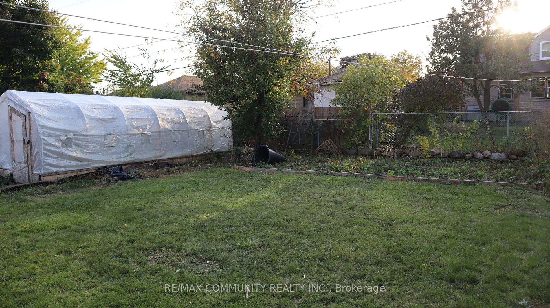 64 Admiral Rd