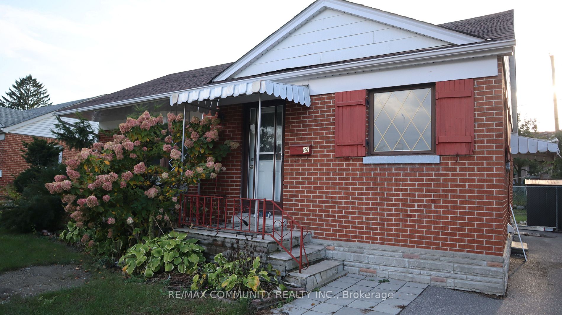 64 Admiral Rd