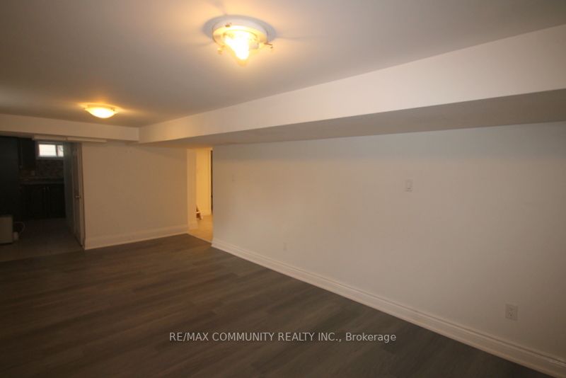 64 Admiral Rd