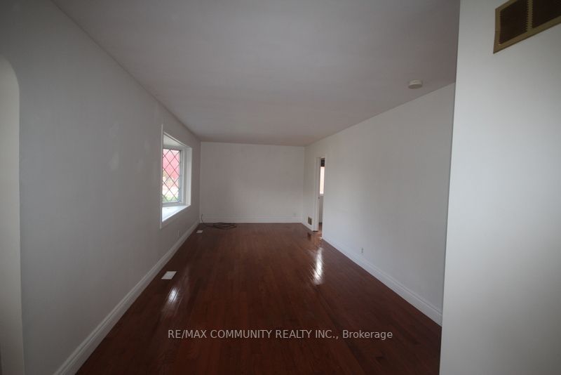 64 Admiral Rd
