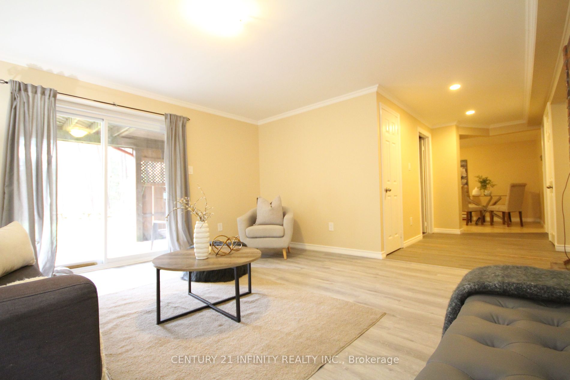 2296 Boundary Road