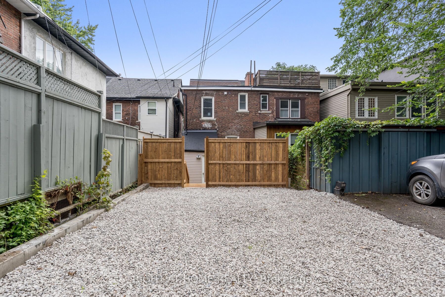 726 Logan Ave