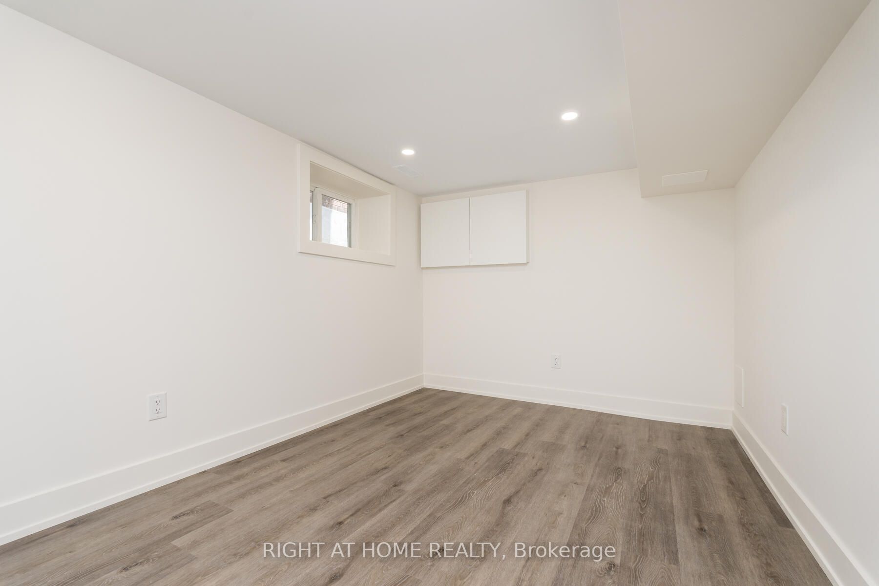 726 Logan Ave