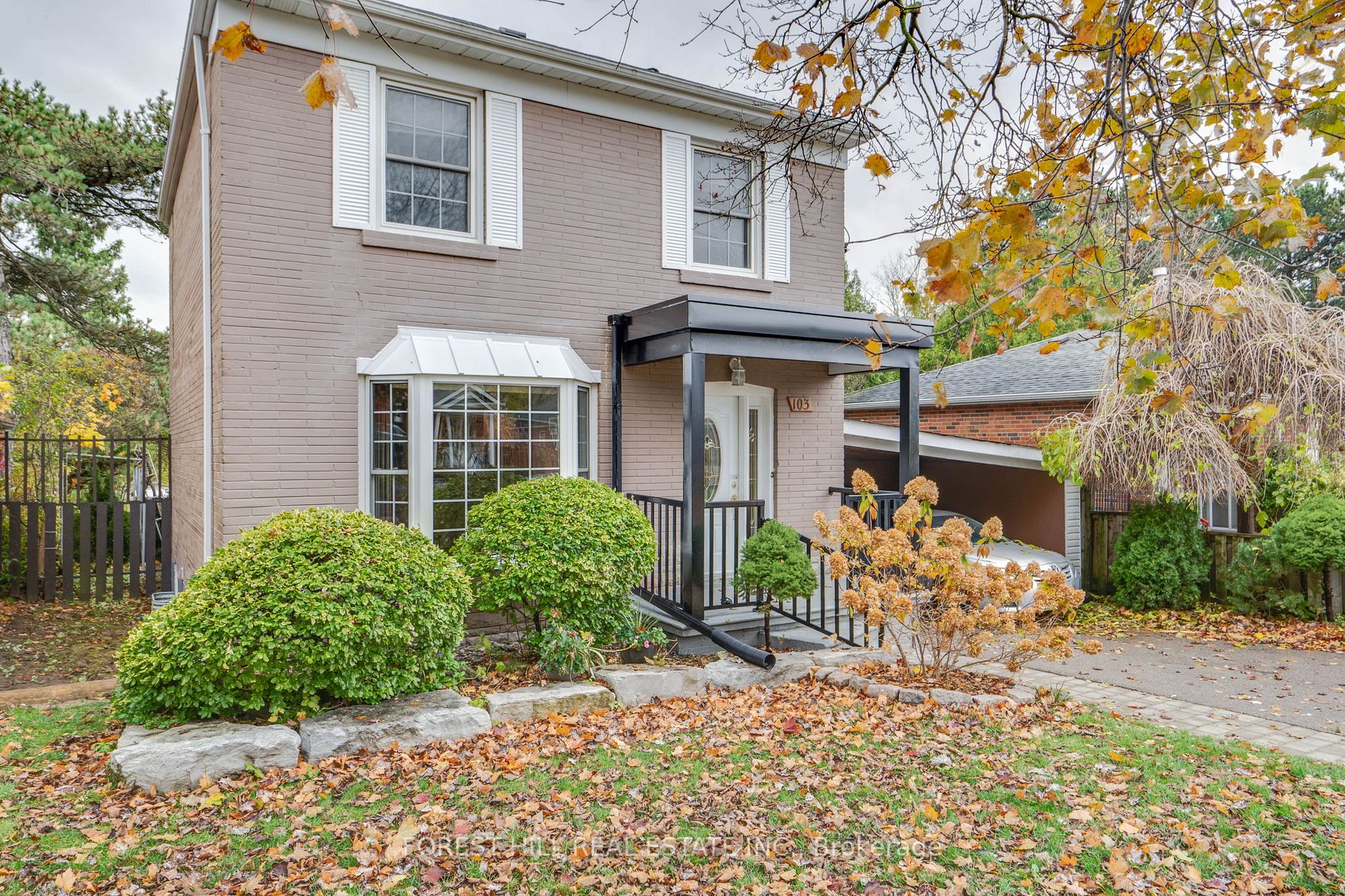 103 Ferris Rd