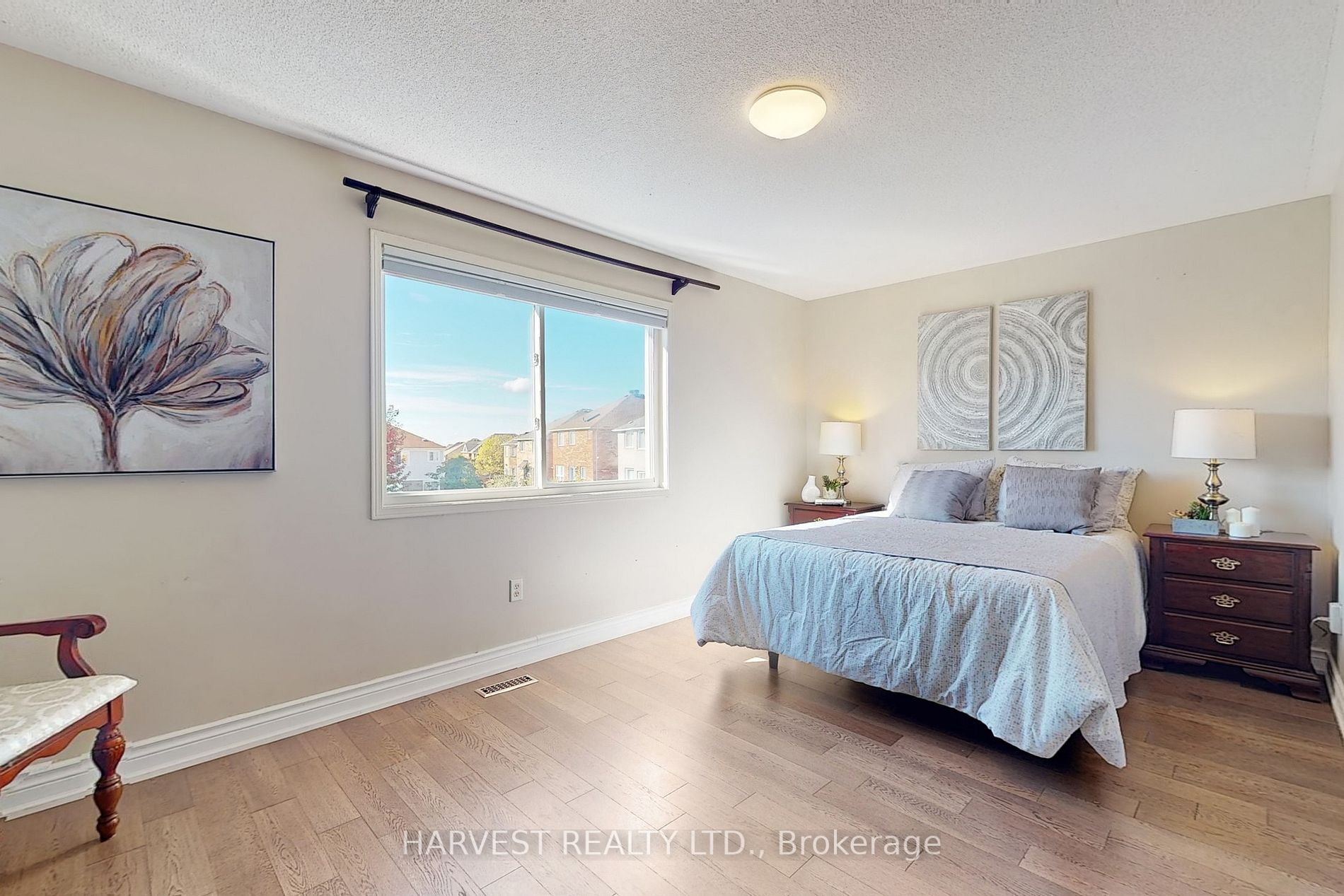 3 Tozer Cres