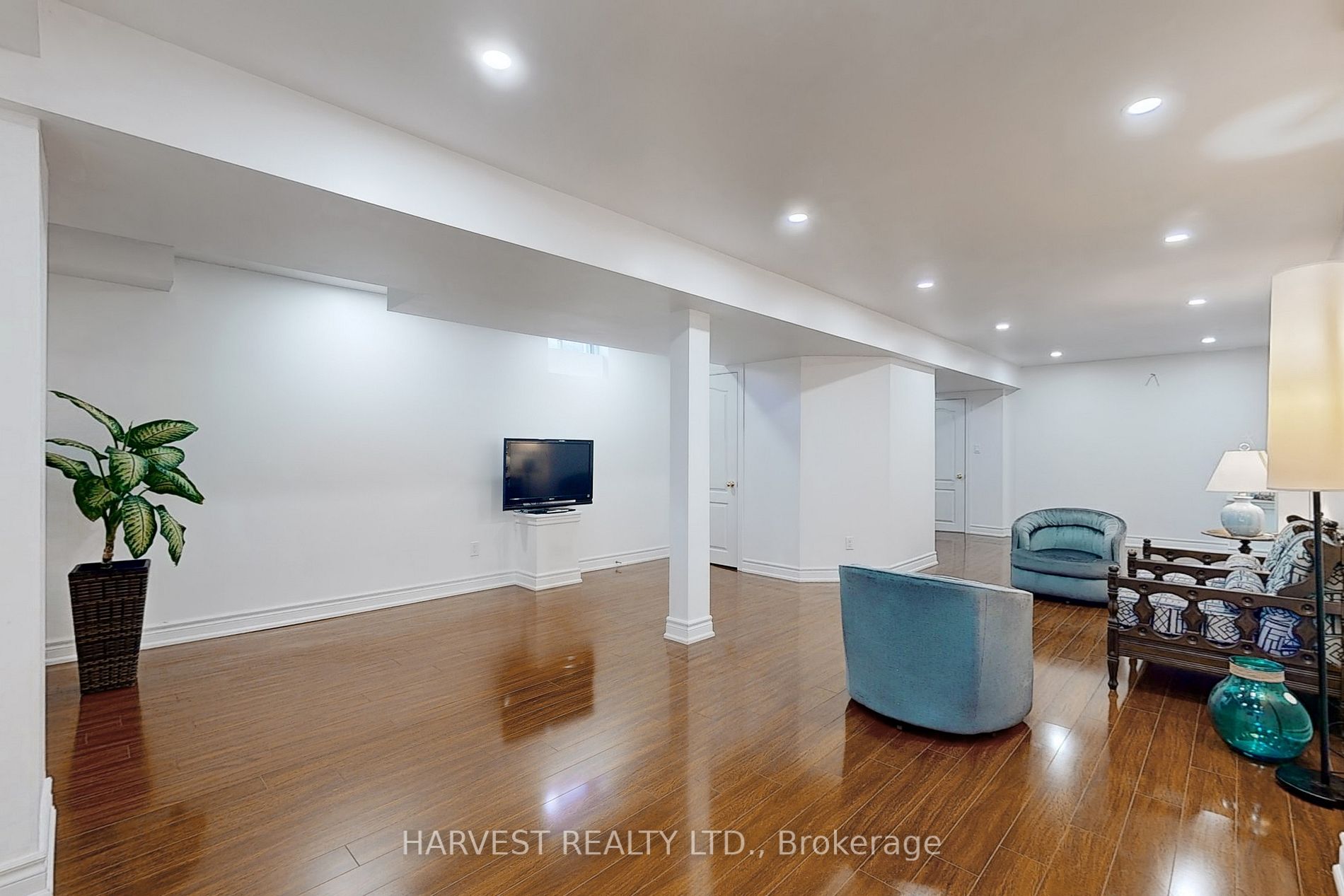 3 Tozer Cres