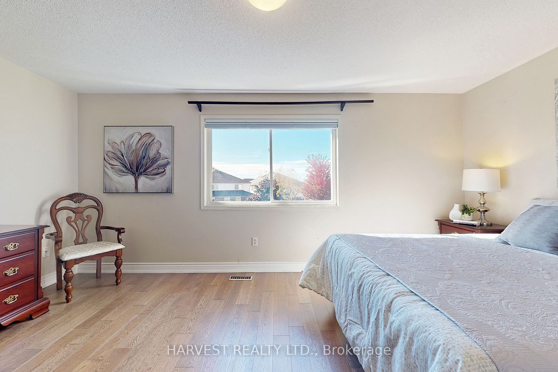 3 Tozer Cres