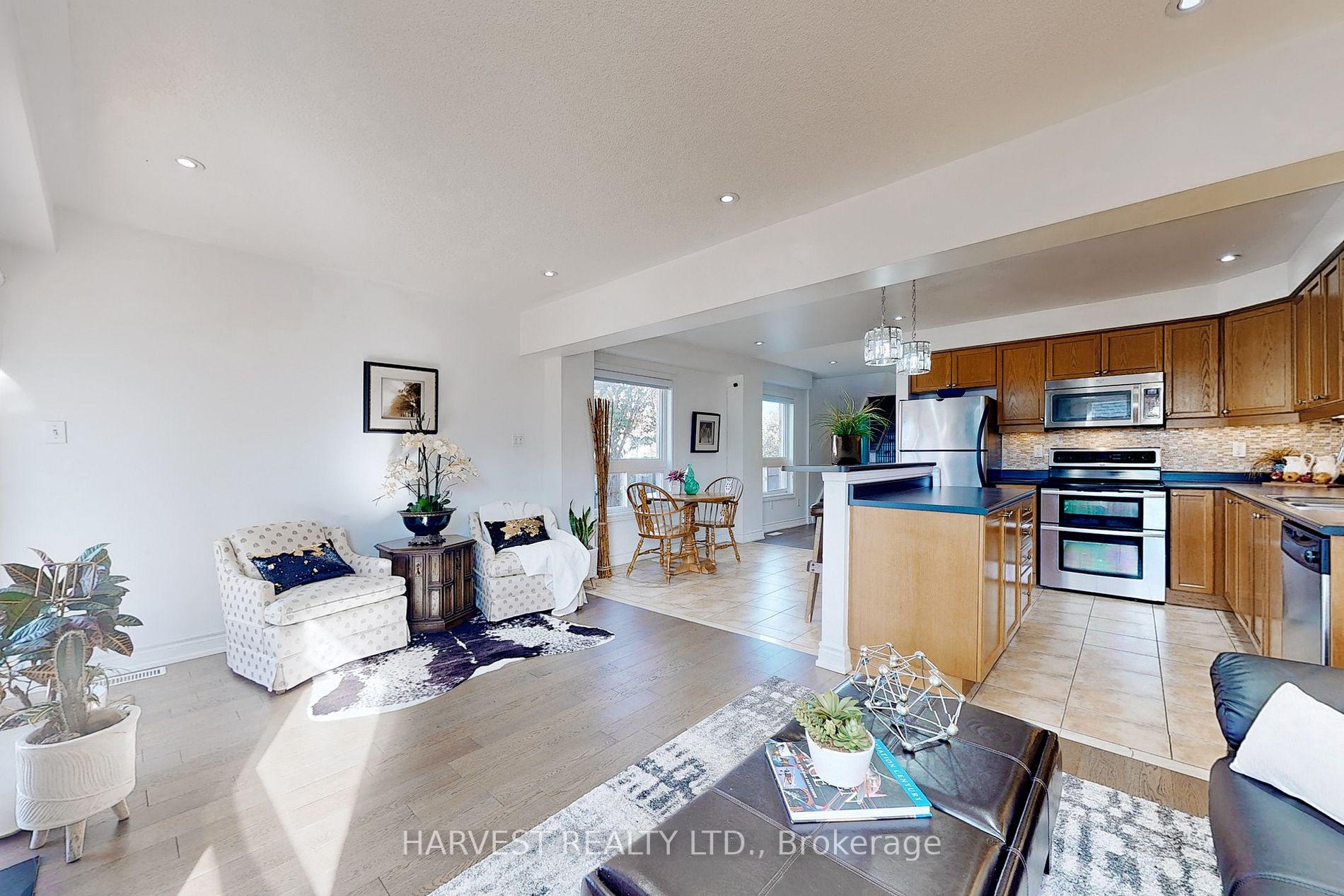 3 Tozer Cres