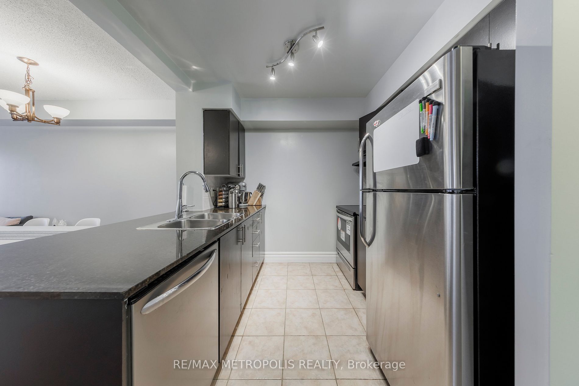 83 Borough Dr, #607