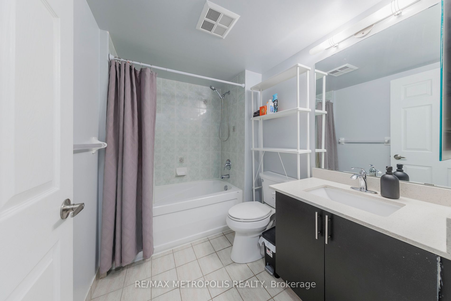 83 Borough Dr, #607