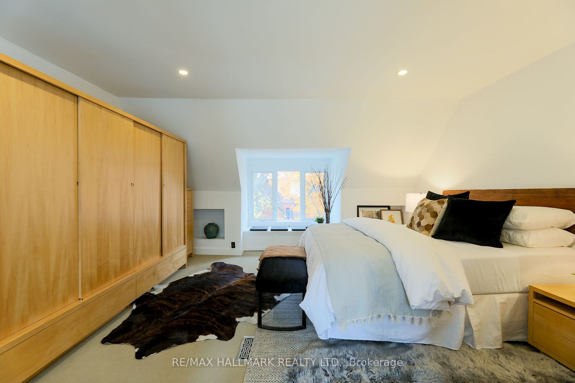 156 Riverdale Ave