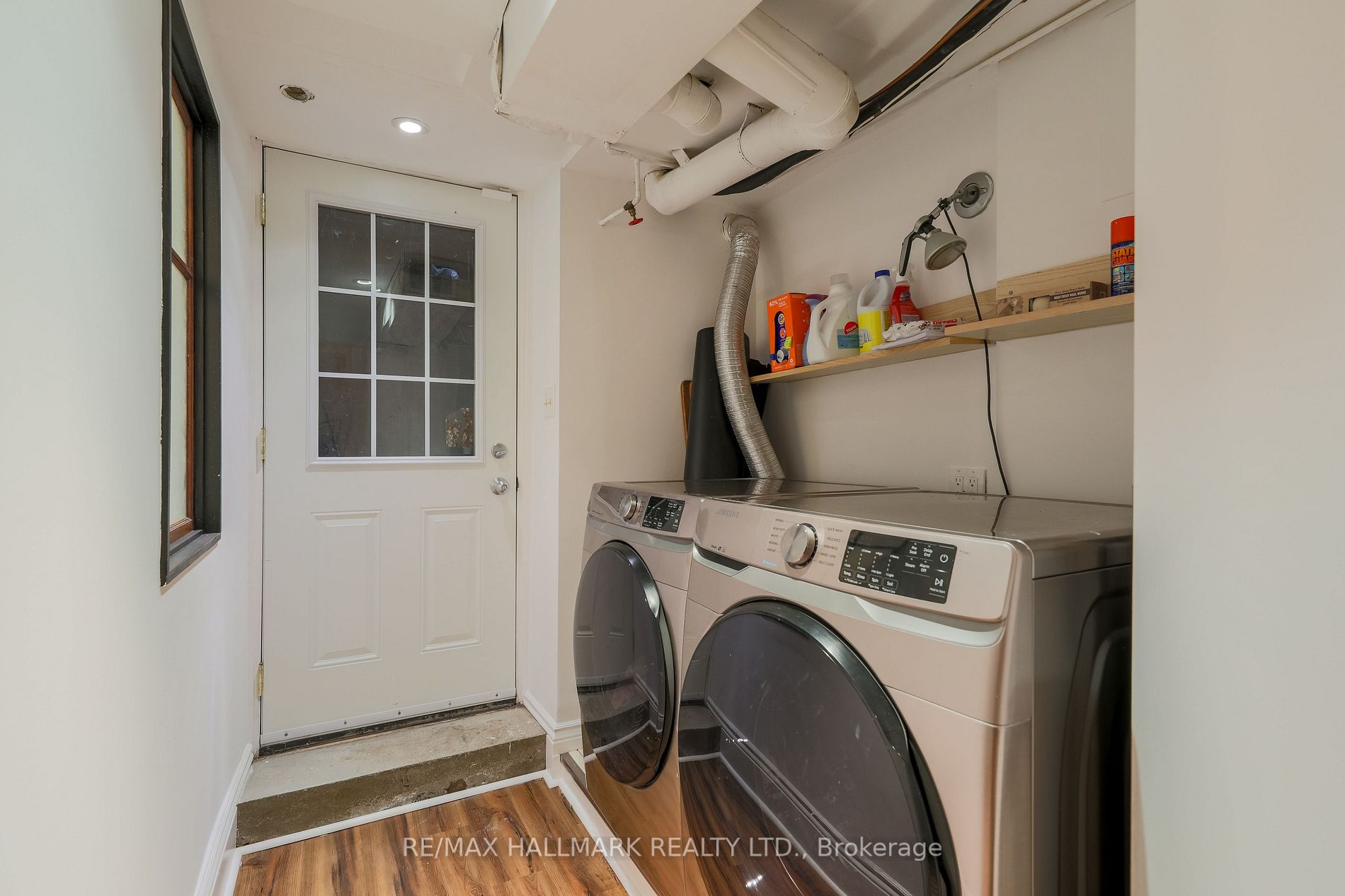156 Riverdale Ave
