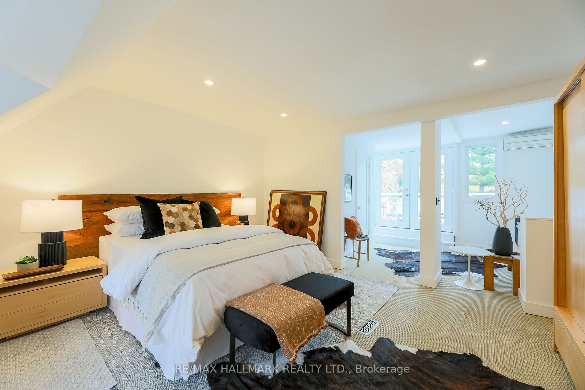 156 Riverdale Ave