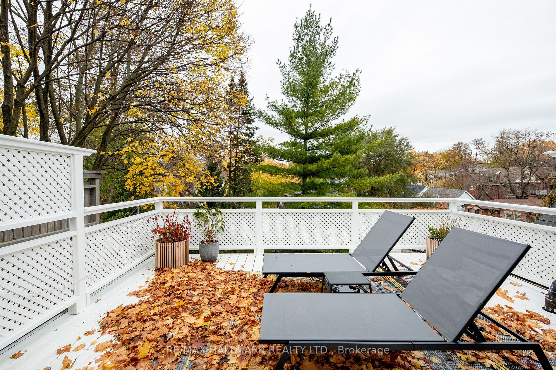 156 Riverdale Ave