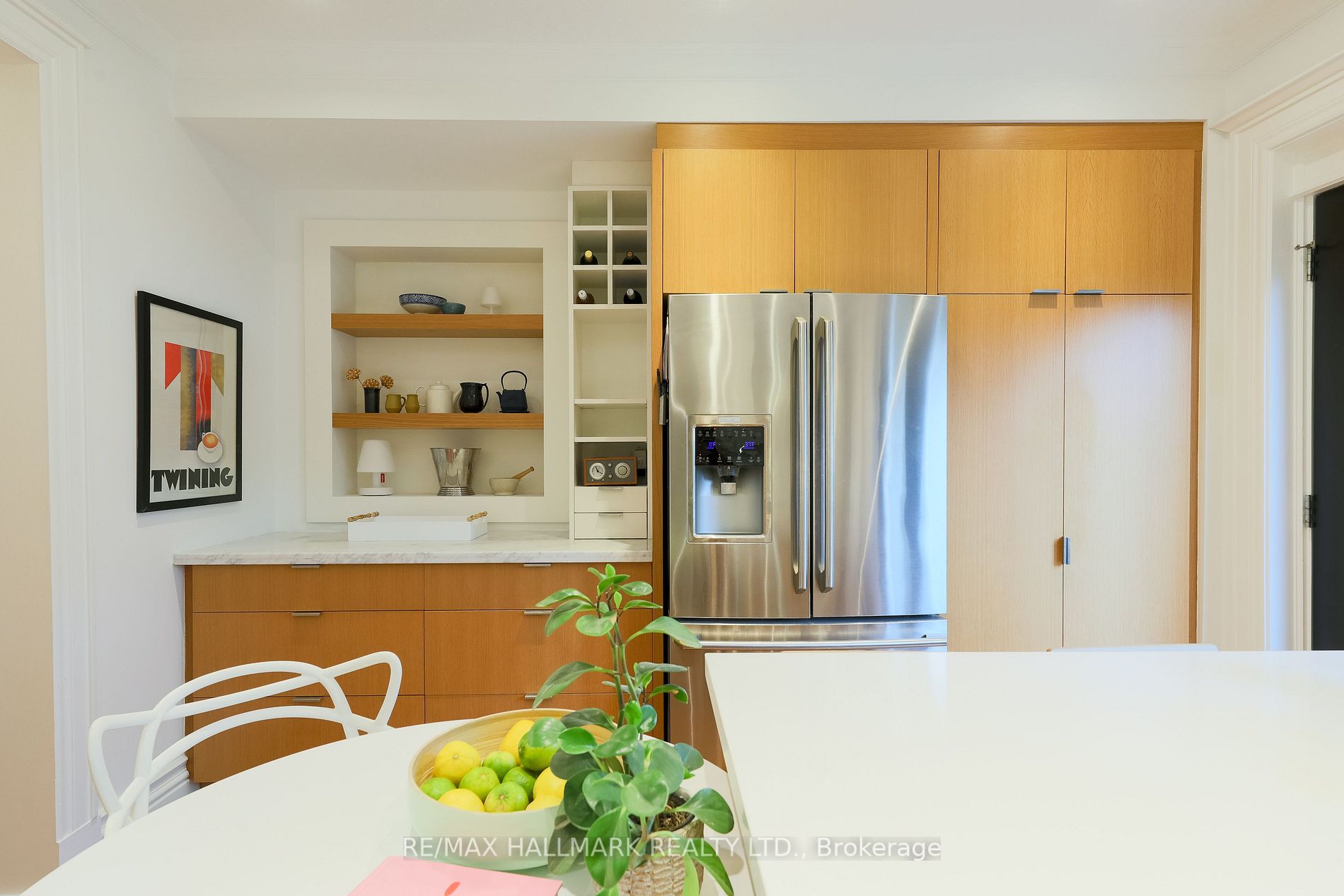 156 Riverdale Ave