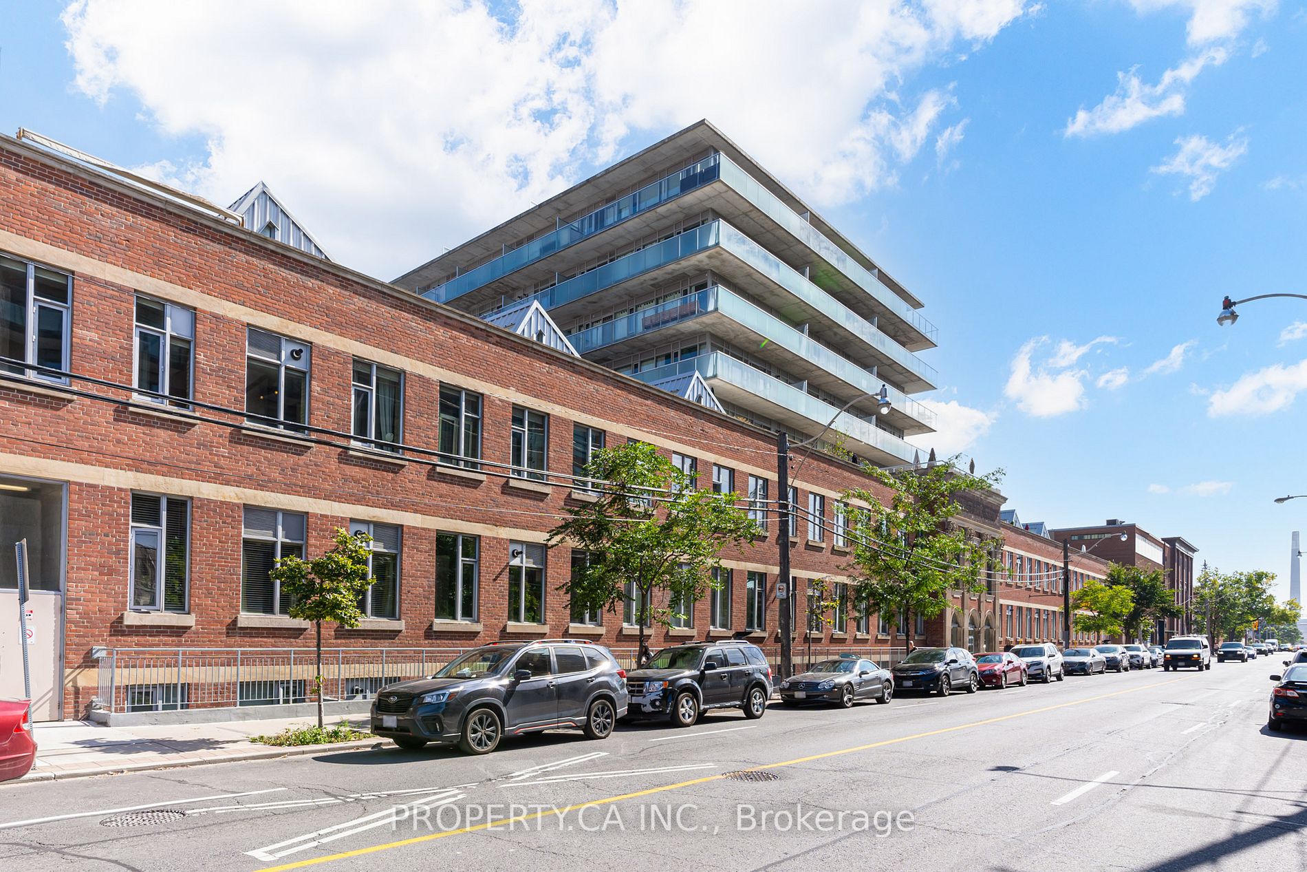 201 Carlaw Ave, #408