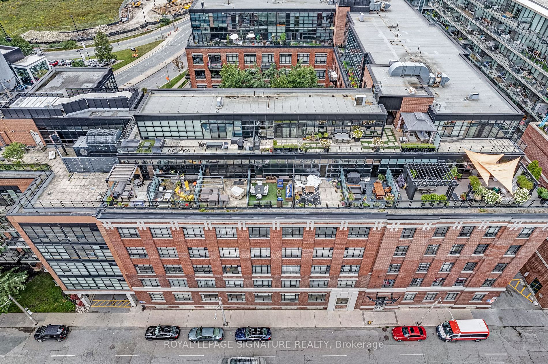 68 Broadview Ave, #305