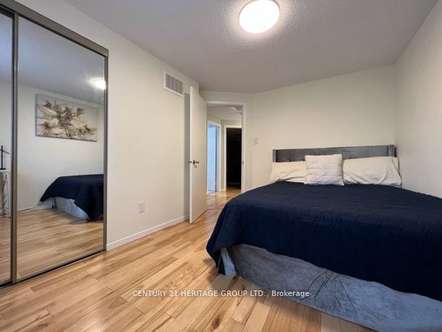 63 Barrett Cres