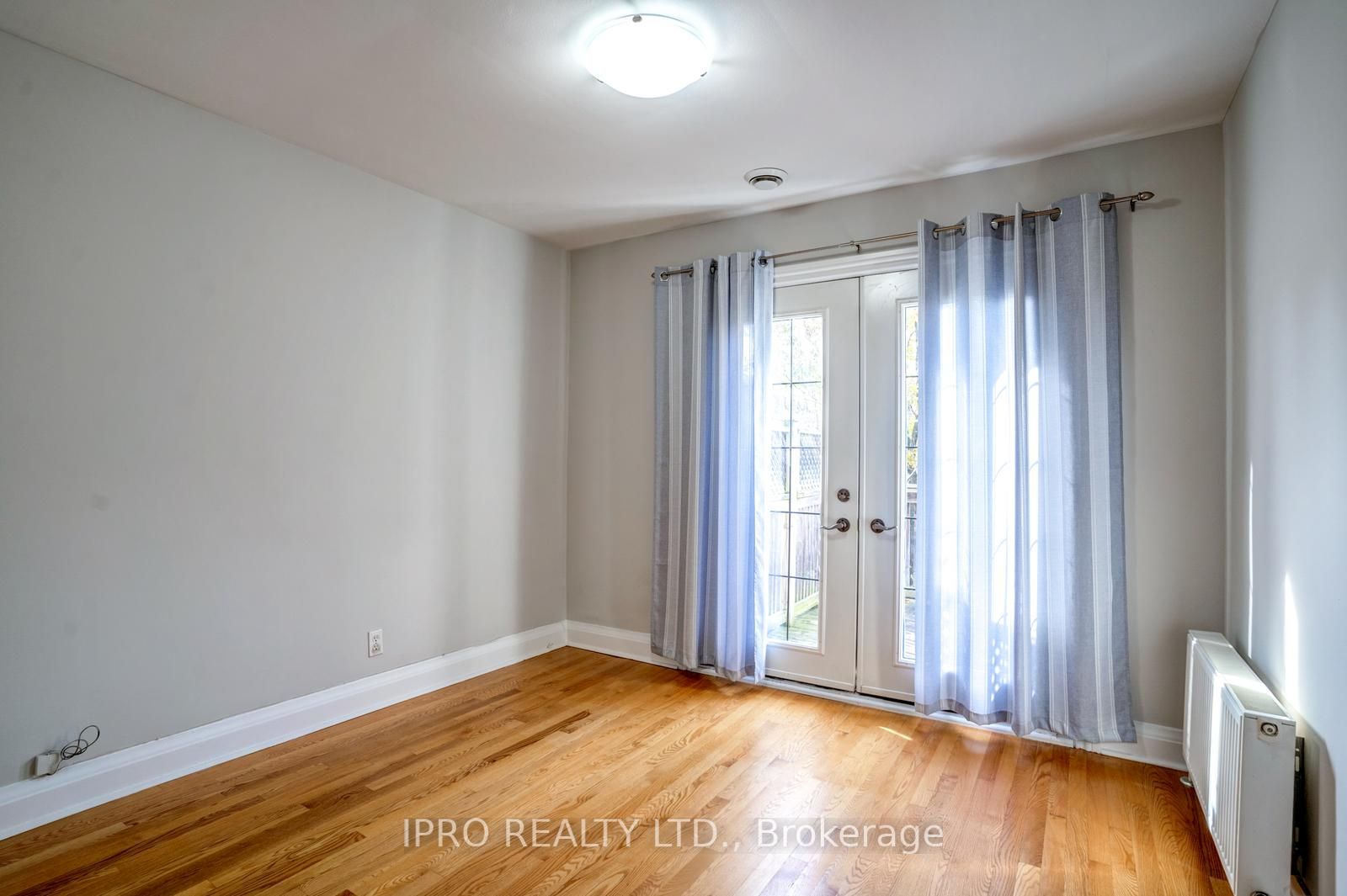 62 Lankin Blvd