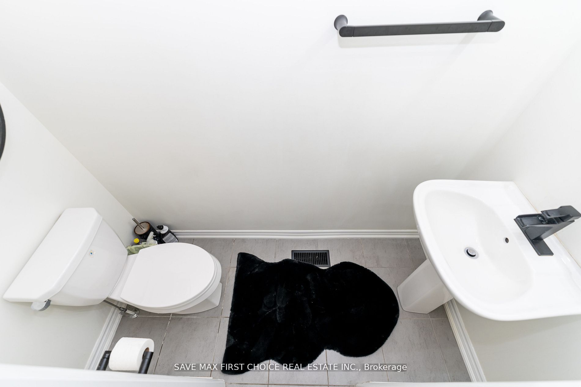 44 Broden Cres