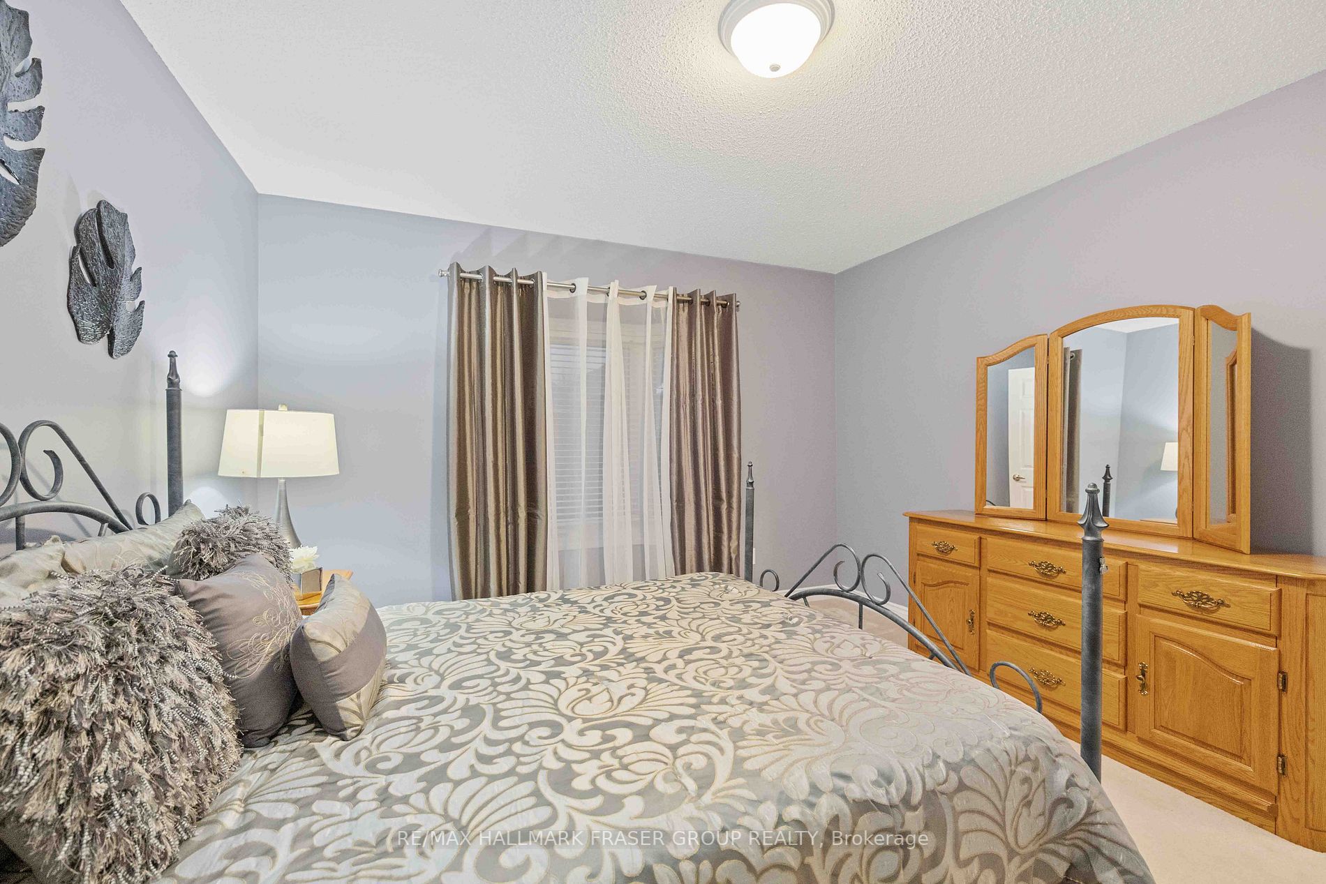 18 Mortimer Cres